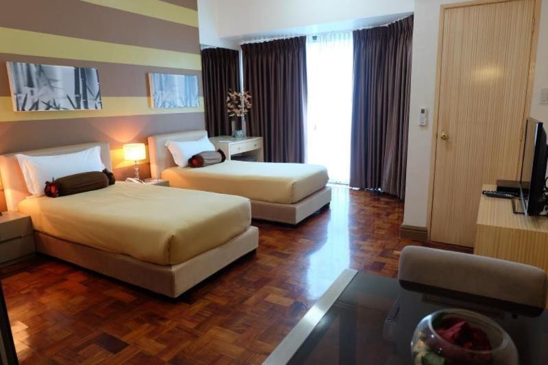 Asian Mansion II Макати Экстерьер фото